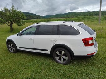 Predám škoda Octavia 3 Scout - 9