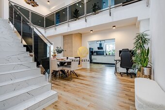 Na PREDAJ 6i novostavba 225m2 s bazénom a mediteránskou záhr - 9