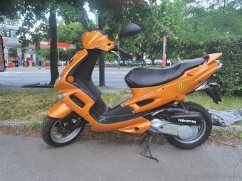 Skúter Peugeot 100 cm - 9