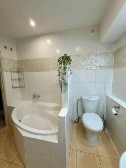 =RE/MAX= ponuka na prenájom útulný 2-izbový byt v centre Tr - 9