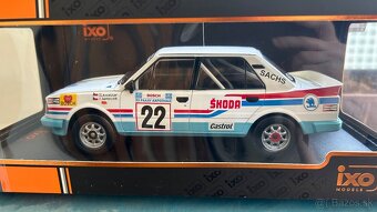 ŠKODA 130L/130LR 1:18 IXO - 9