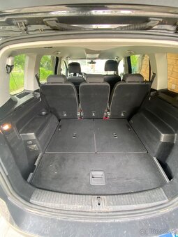 REZERVOVANÉ VW Touran 1.4 tsi, 2018, 92xxx km ,DSG ,7miestny - 9