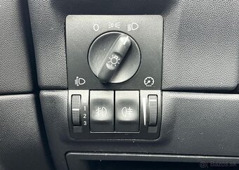 Opel Tigra 1.8i 16v ROADSTER CABRIO benzín manuál 92 kw - 9