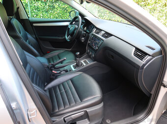 Škoda Octavia Combi 1.6 TDI 2016 Style Xenon Navi Kessy R18 - 9