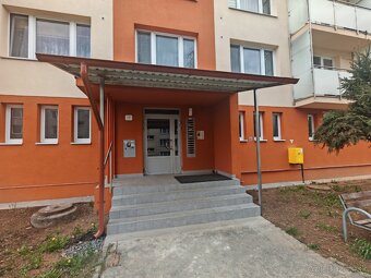 Predám 3 izbový byt na Podborovej - 9
