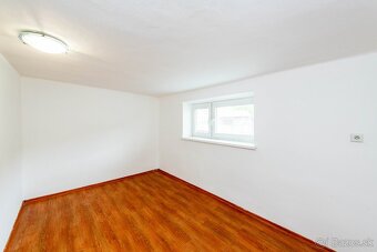 Exkluzívne ponúkame na predaj domček v obci Výškovce - 9