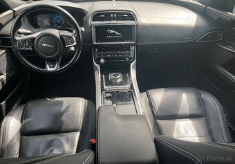 Jaguar XE 2.0D 132kw automat R-Sport - 9