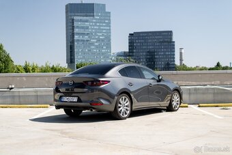 Mazda 3 Sedan/ Adaptívny tempomat/ Vyhrievané sedadlá - 9