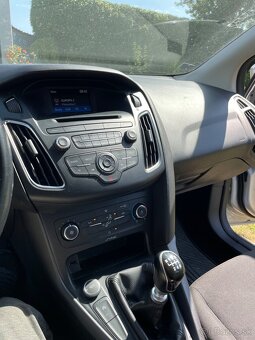 Predám Ford fokus kombi 1.6 D rv.2014 - 9