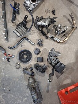 Rozpredám motor m57 - 9