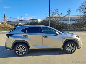 Lexus Nx 200 t benzin 4x4 novy olej v automate Top Stav - 9
