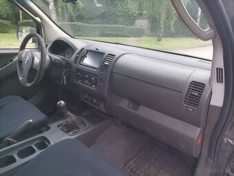 Nissan Navara 4x4 - 9
