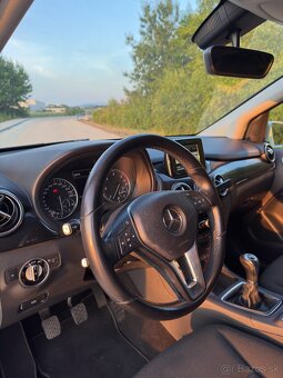 Mercedes-Benz B200 CDI - 9