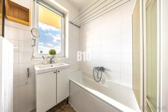 2 IZBOVÝ BYT NA KARADŽIČOVEJ V IKONICKEJ BYTOVKE S PERFEKTNÝ - 9