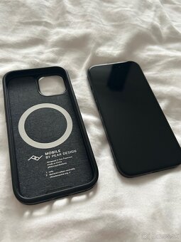 Predam iPhone 15 125GB – 94 % bateria, obal + novy kabel - 9
