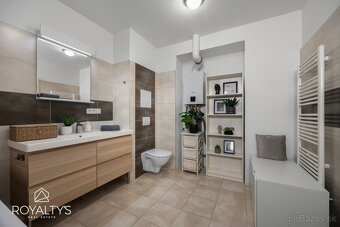 Slnečný 2 - izbový byt s veľkou pivnicou 26 m² - 9