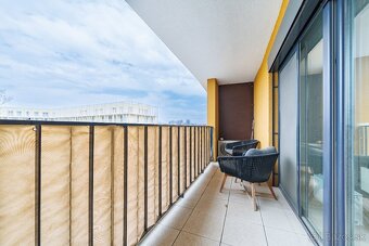 REZERVOVANÉ SLNEČNÝ A ŠTÝLOVO ZARIADENÝ 2-IZBOVÝ APARTMÁN - 9
