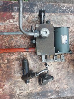 Hydraulicka jednotka. - 9
