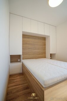 (REZERVOVANÉ) 2 izbový byt, zariadený, veľký balkón, Rajka - 9
