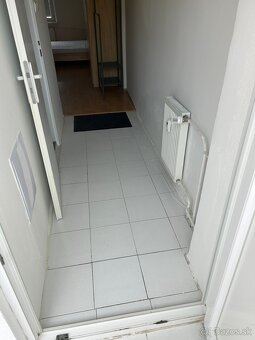 Predaj - 1 izbový byt 45 m2, pri Račianskom myte -Unitas - 9
