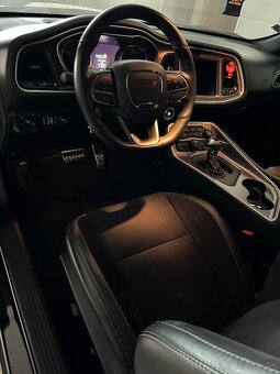 Dodge challenger 6.4 .11/2020 - 9
