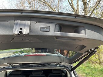 VW Touran 2.0 110 kW R line - 9