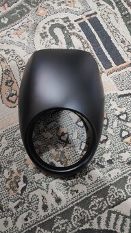 nový predný štít čierna lesklá a čierna matná chopper, naháč - 9