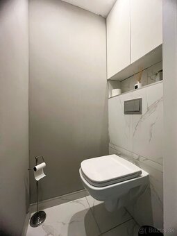 Luxusný, štýlový, zariadený 2 izbový byt s balkónom, Levice - 9