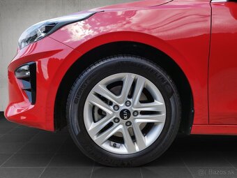 KIA CEED SW 1,4 T-GDi GOLD + LED PACK - 9