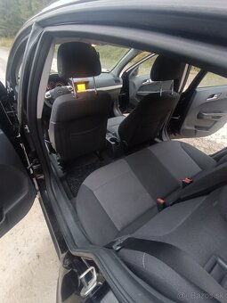 Opel Astra 1.9. - 9