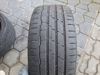 Sada 4ks pneu R18 – Hankook 225/40 + Tomason 255/35 - 9