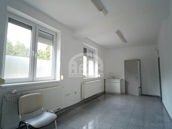 Komerčná budova v širšom centre mesta Vranov nad Topľou - 9