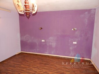 SPEKTRUM REALITY - Na Predaj rodinný dom s pozemkom 1010 m2 - 9