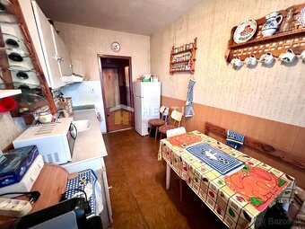 REZERVOVANÉ TOP CENA 4 izbový byt v pôvodnom stave v Brezov - 9