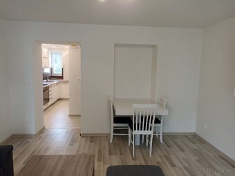 Prenájom – zariadený 3 izbový byt, Ulica Rybníky, Žilina - 9