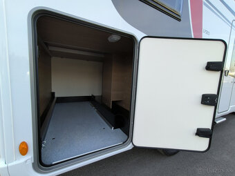 nový karavan Bürstner Lyseo TD 690G 4-miestny Automat - 9