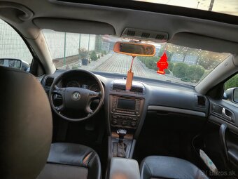 Škoda Octavia 2 Combi DSG 2.0 TDI - 9