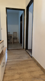 NA PREDAJ: 2i byt s balkónom v pôvodnom stave Valaská ul.TDH - 9