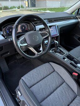 Volkswagen Passat Variant 110KW EVO TDI/7AT DSG - 9