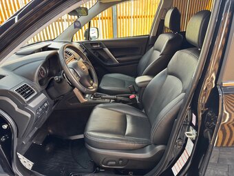 Subaru Forester 2.0i XT CVT Exclusive NAVI - 9