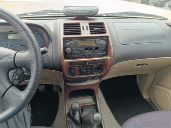Nissan Terrano II 2,7 tdi,r.v.2001,naj 154 t km, bez korozie - 9