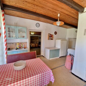 Veľký pozemok s domom a možnosťou výstavby – Hollóháza - 9