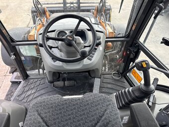 Case 695 / 2023 , 218 hodin traktor bager - 9