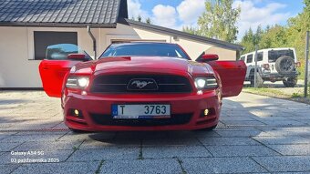 FORD MUSTANG 3.7 PREMIUM AUTOMAT KOURZ - 9