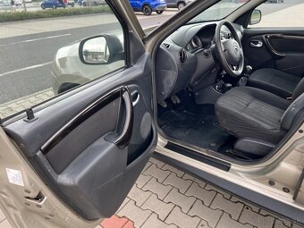 Dacia Duster 1.5 DCi 4x4 1. maj. koup. ČR - 9