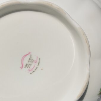 predané Royal Albert Vintage sada z Anglicka - 9