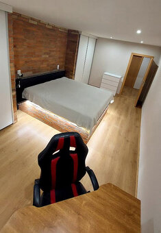 Predám rekonštuaný 3 izbový byt - 9