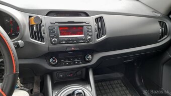 Kia Sportage kombi 1.6 GDI 99kW benzín - 9
