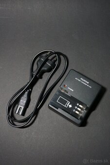 Fujifilm FinePix S100 FS - 9