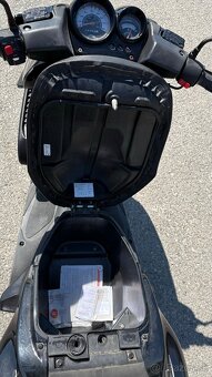 Yamaha aerox 50cc r.v 2011 - 9